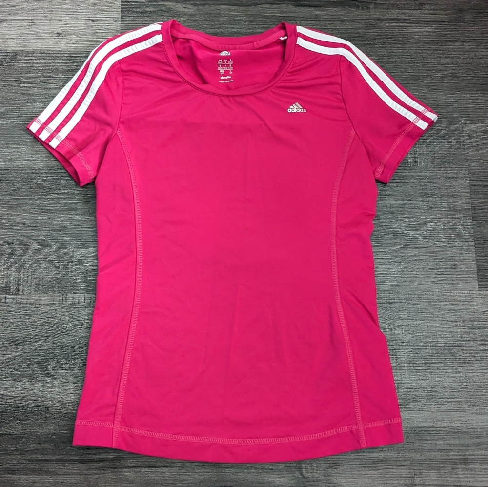 ⭐️adidas t-shirt